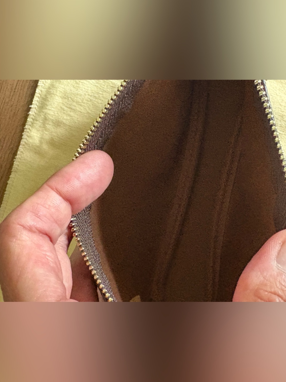 Louis Vuitton Mini Pochette Accessoires - Picture 3 of 15